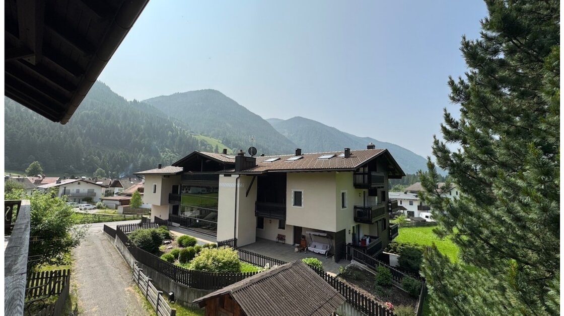 Wohnhaus mit großem Grundstück und Entwicklungspotenzial 