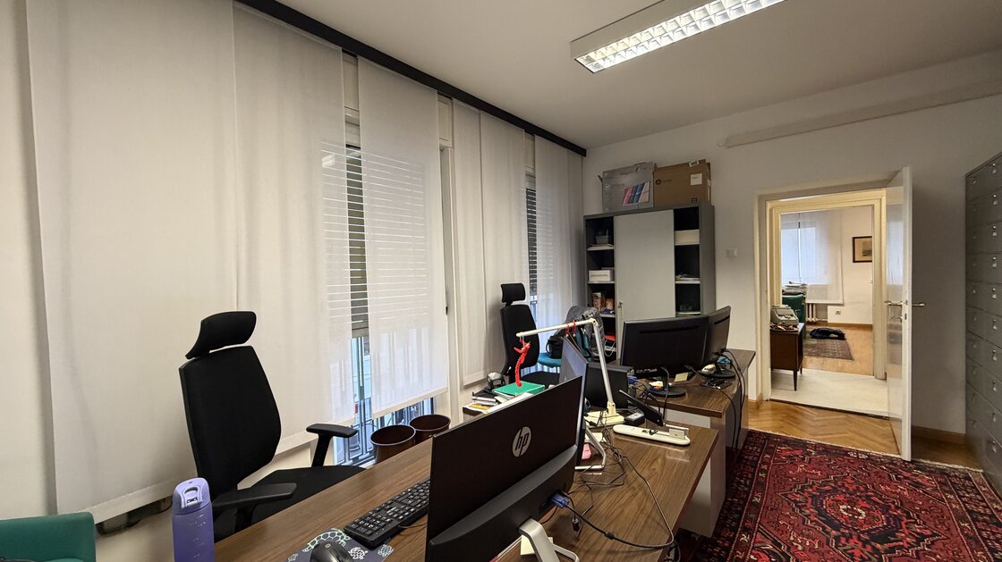 Bürolokal mit Balkon und Keller in der Bozner Altstadt