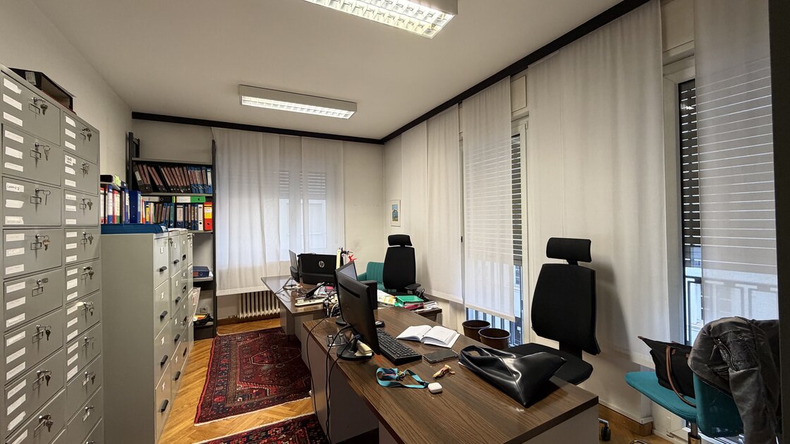 Bürolokal mit Balkon und Keller in der Bozner Altstadt