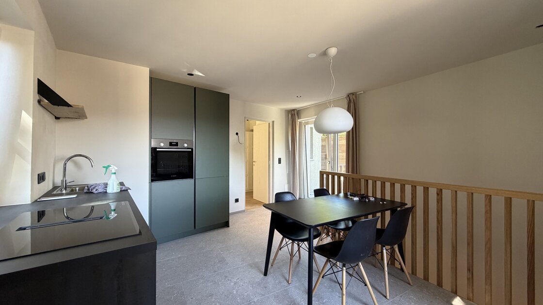 Neue Dreizimmer-Duplexwohnung mit Terrasse, Keller und Stellplatz