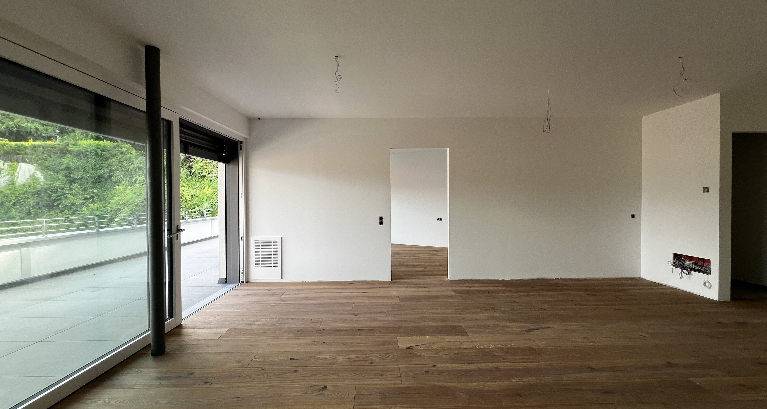 W13 - Neue, exklusive Penthousewohnung mit Terrasse und großem Privatgarten, letzter Stock