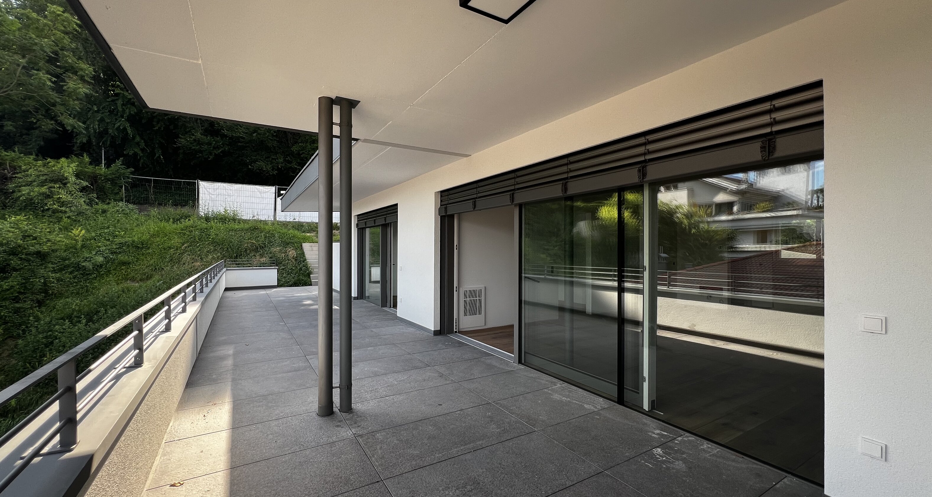 W13 - Neue, exklusive Penthousewohnung mit Terrasse und großem Privatgarten, letzter Stock
