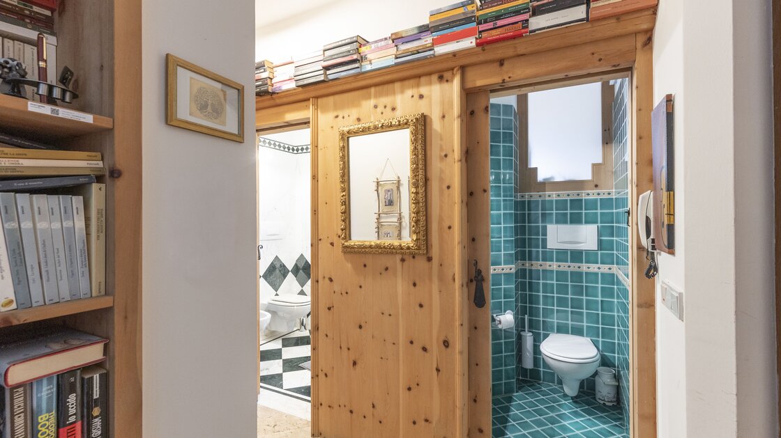 Großzügige Erdgeschosswohnung mit Privatgarten