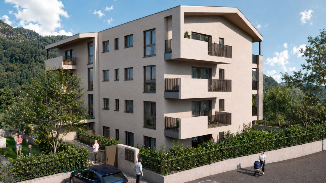 Spacious three-bedroom apartment with private gardens and two terraces
