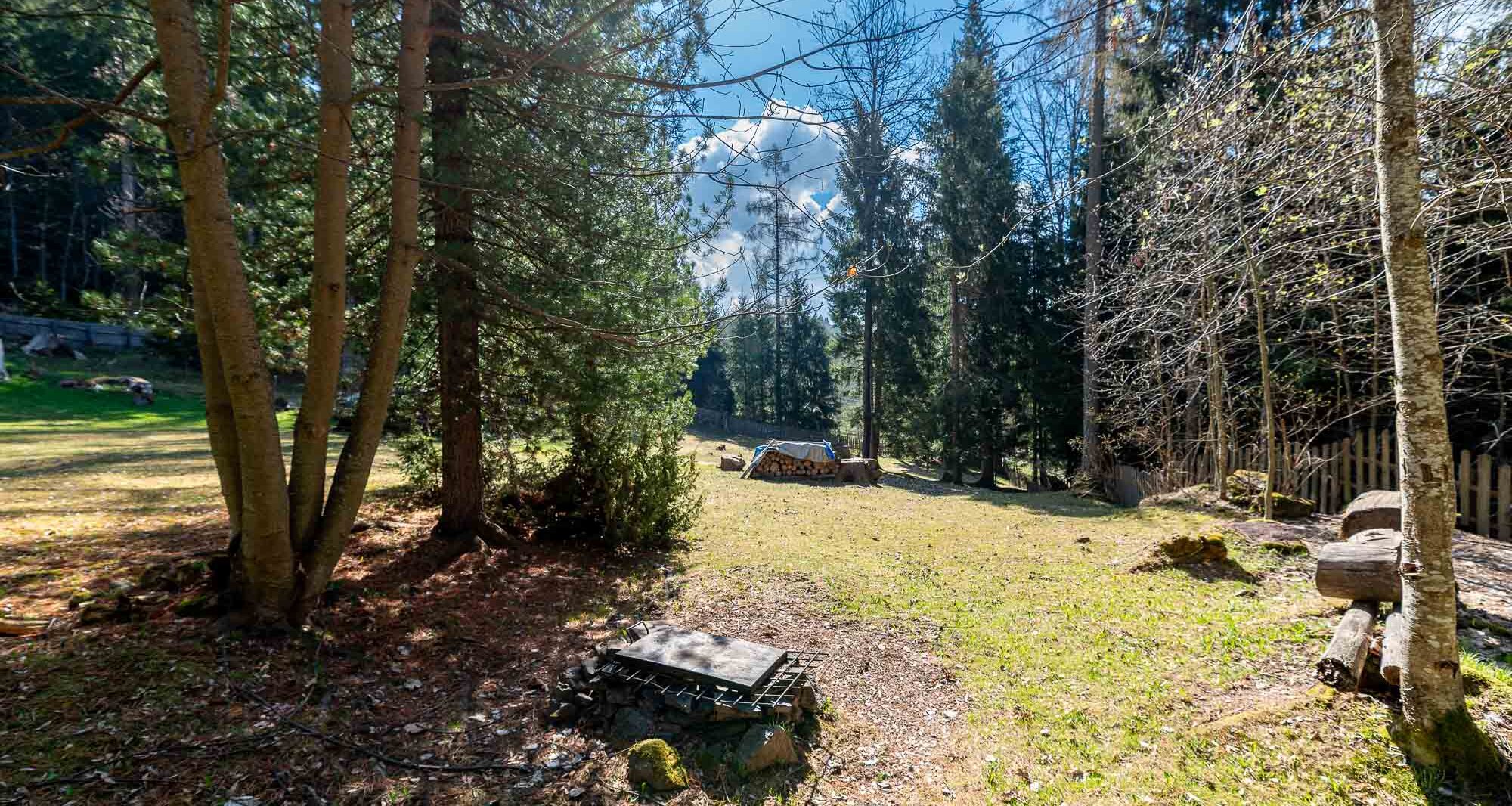 Exclusive chalet with large plot in Avelengo