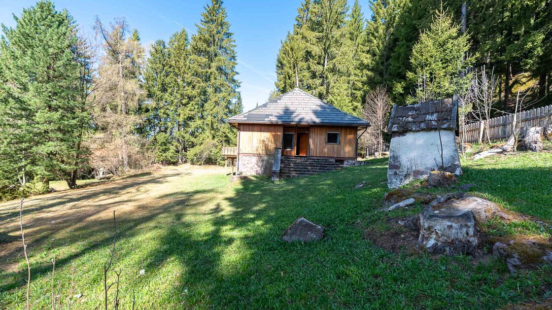 Chalet esclusivo con ampio giardino privato ad Avelengo