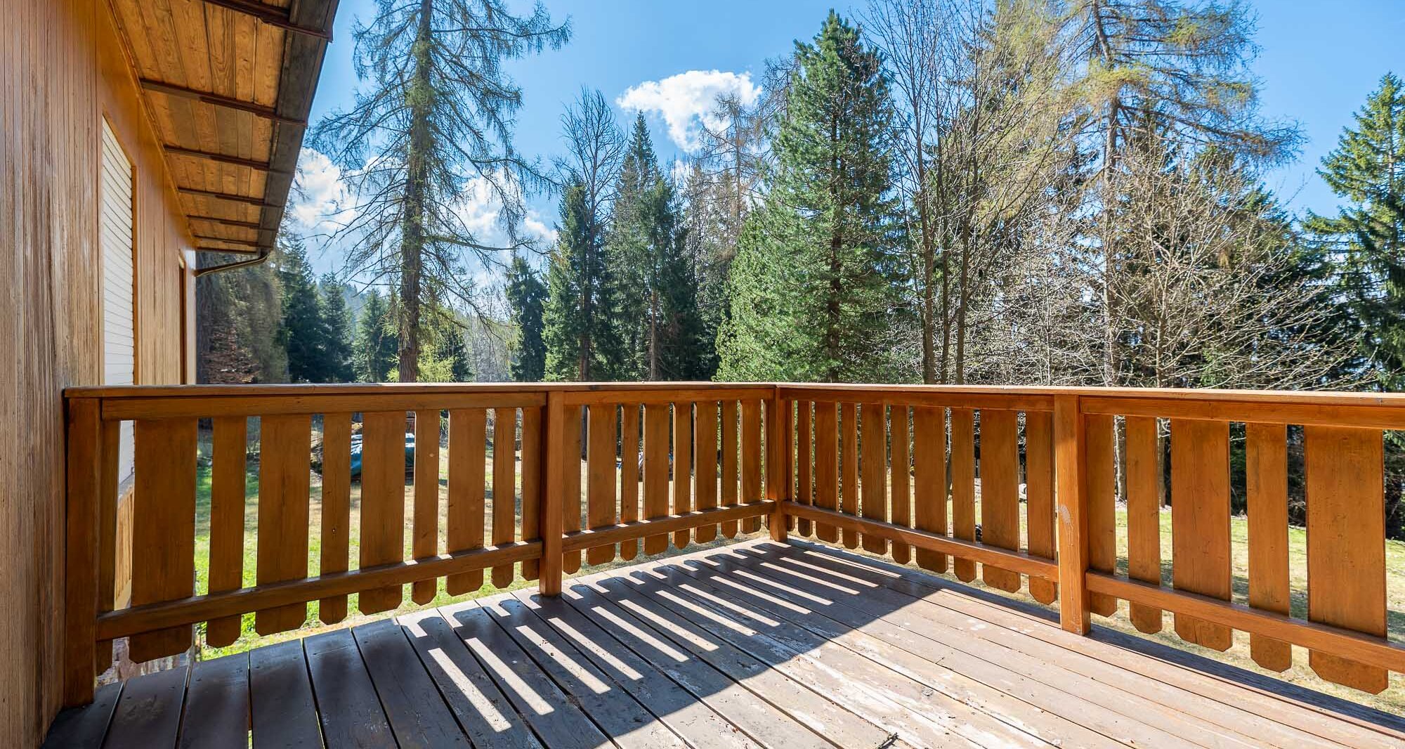 Exclusive chalet with large plot in Avelengo