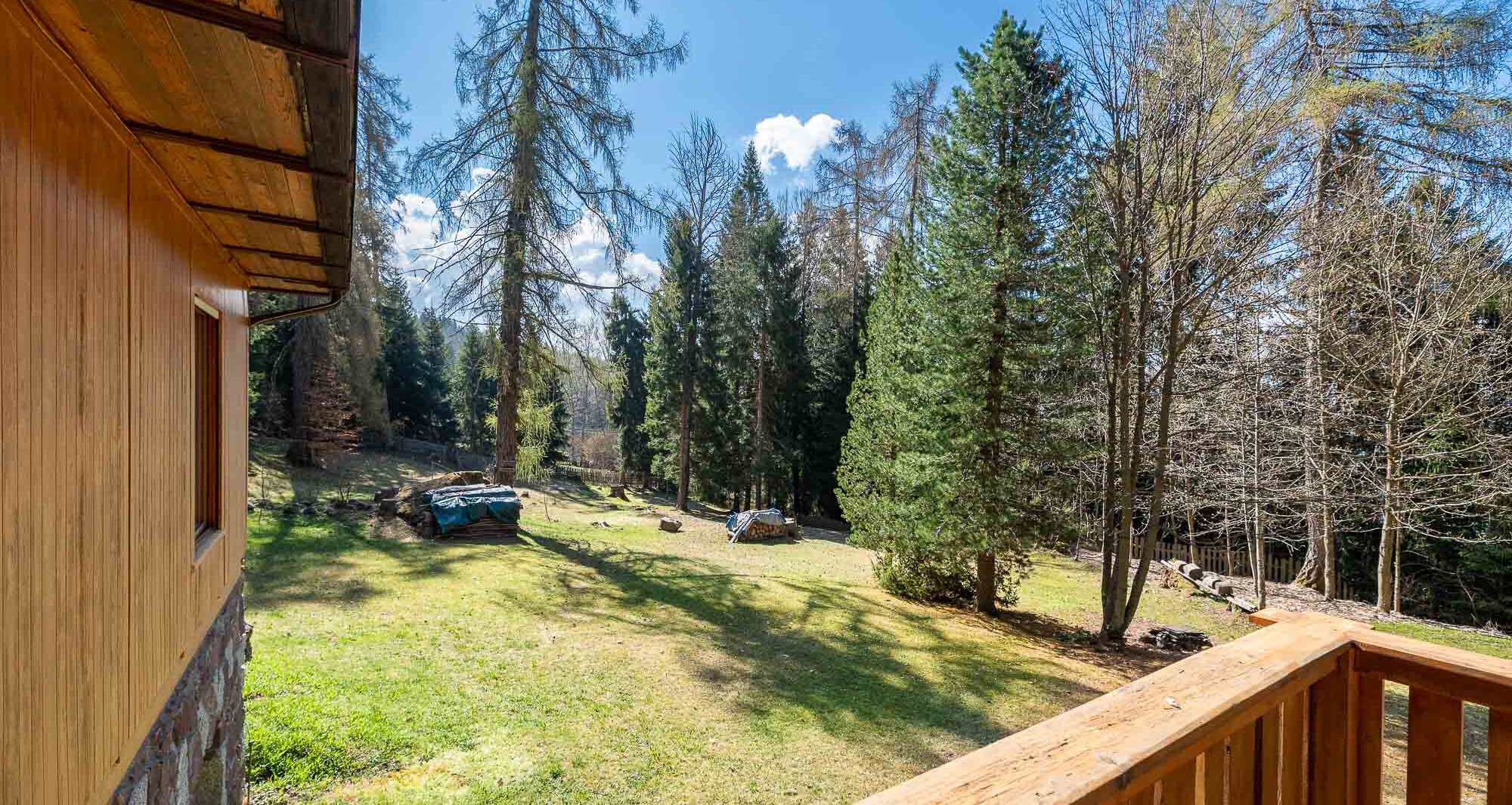 Exclusive chalet with large plot in Avelengo