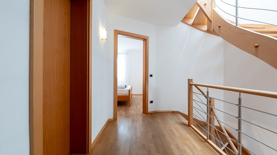 Modernes Reihenhaus mit autonomer, neuer Dachgeschosswohnung – separat erwerbbar