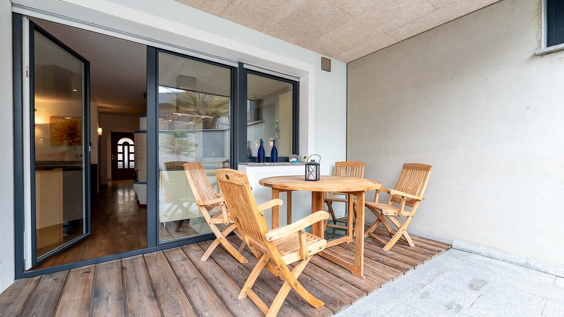 Modernes Reihenhaus mit autonomer, neuer Dachgeschosswohnung – separat erwerbbar