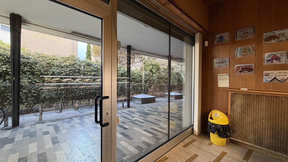 Several retail spaces in a gallery – attractive investment property
