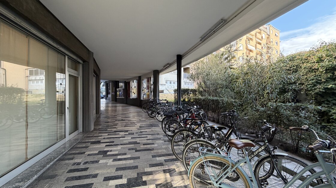Ampio locale commerciale locato con rendimento di circa il 7,55 %