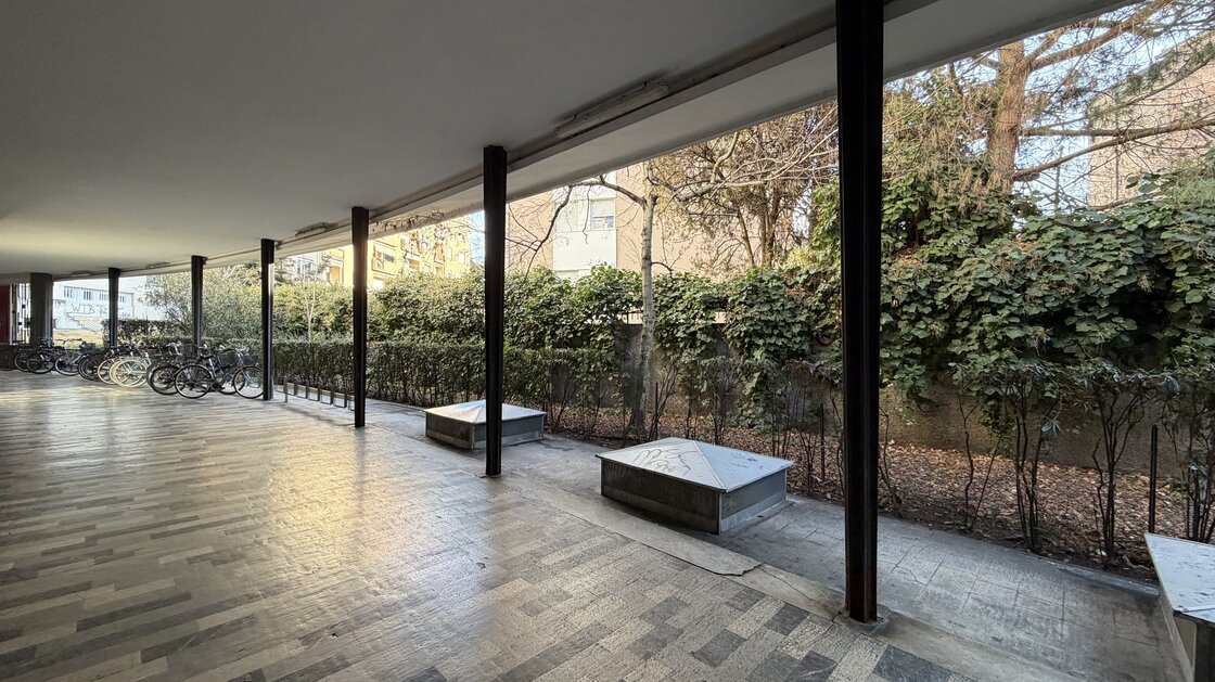 Several retail spaces in a gallery – attractive investment property