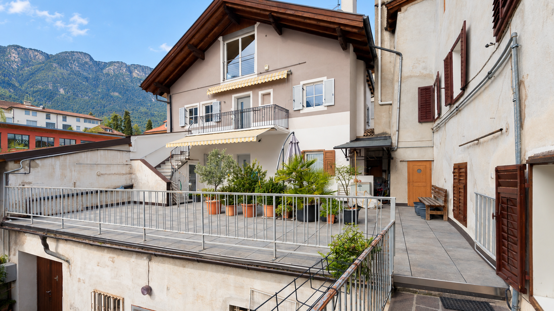 Stilvolle Duplexwohnung mit großer Terrasse