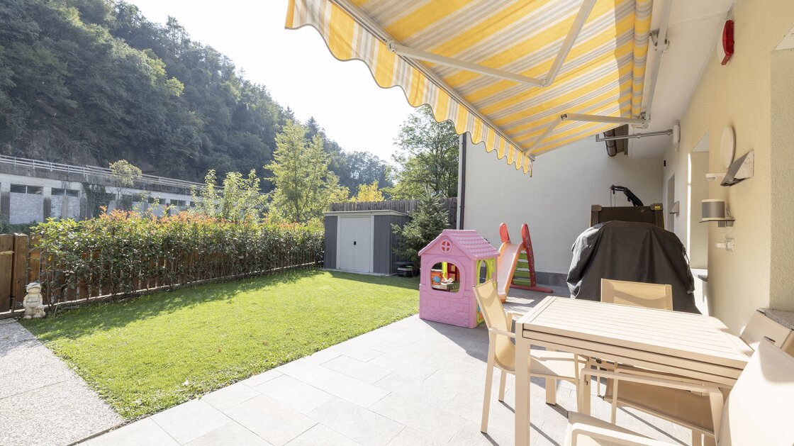 Spacious One-Bedroom Apartment with Private Garden
