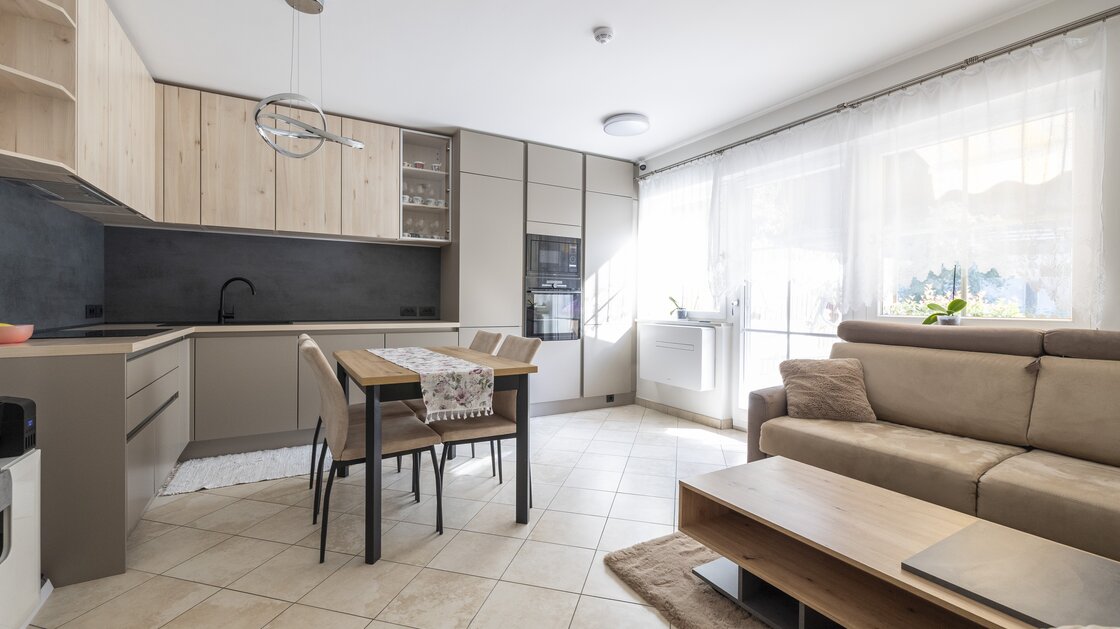 Spacious One-Bedroom Apartment with Private Garden