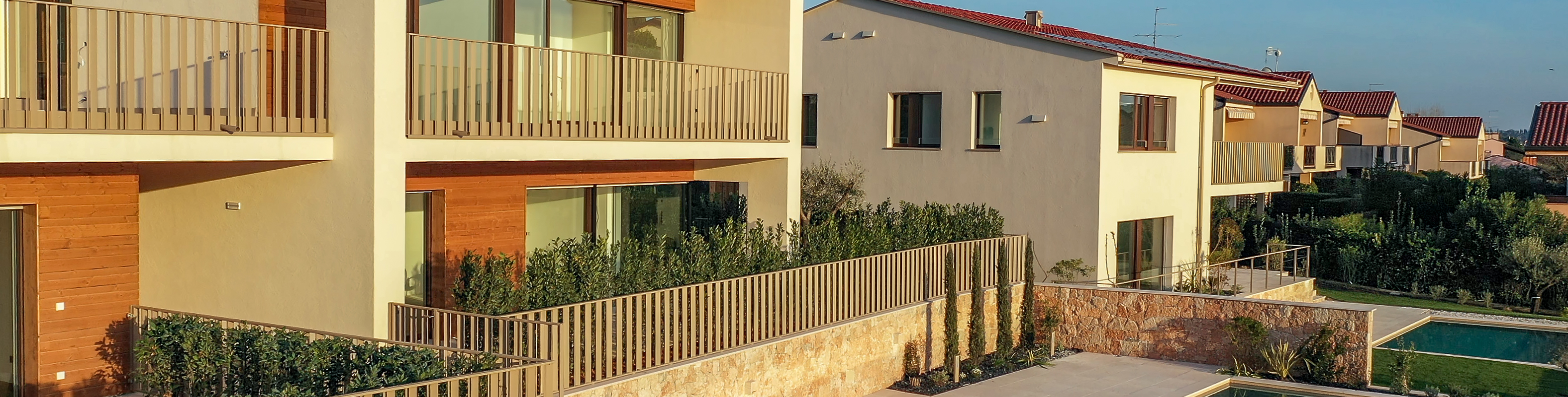 B02 - Exklusive Penthousewohnung mit Terrasse, Garten, Seeblick und Gemeinschaftspool