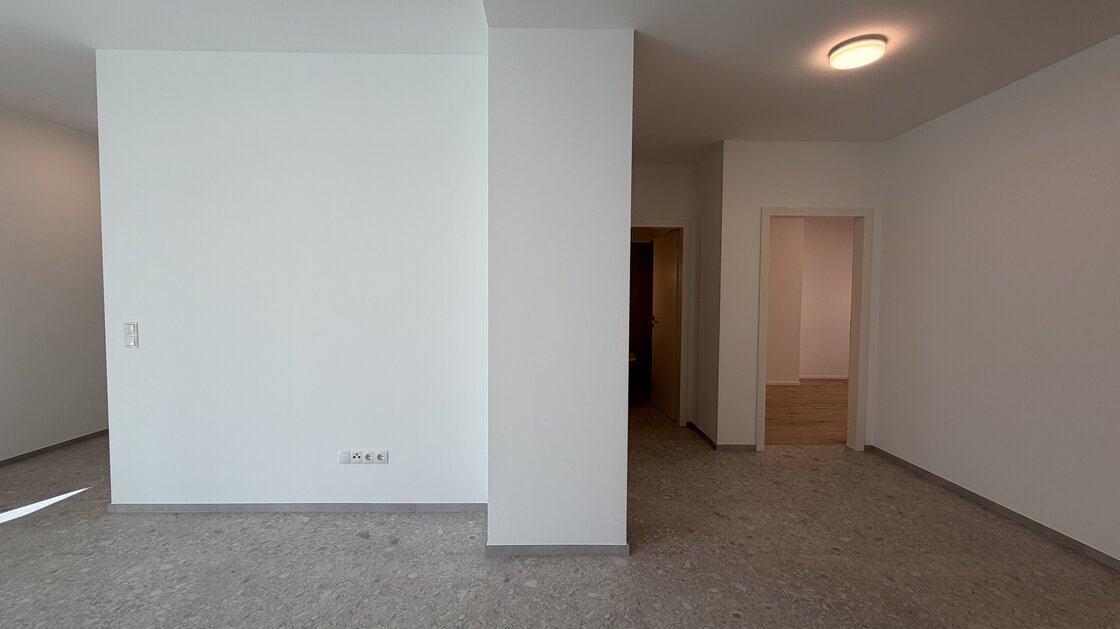 Quadrilocale ristrutturato a nuovo con balcone