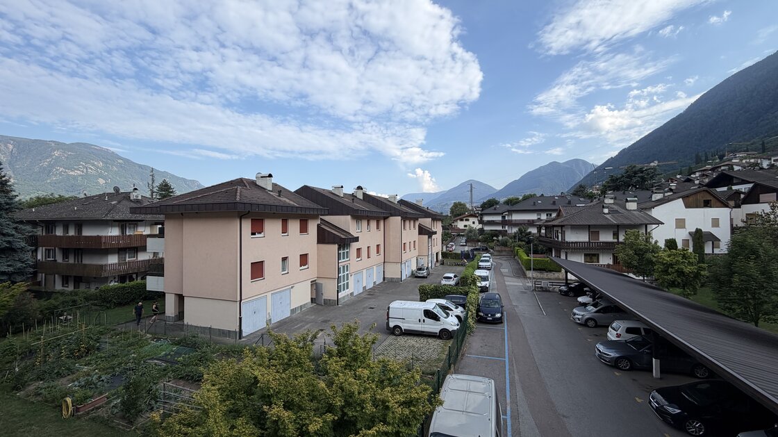 Monolocale con balcone, cantina e posto auto