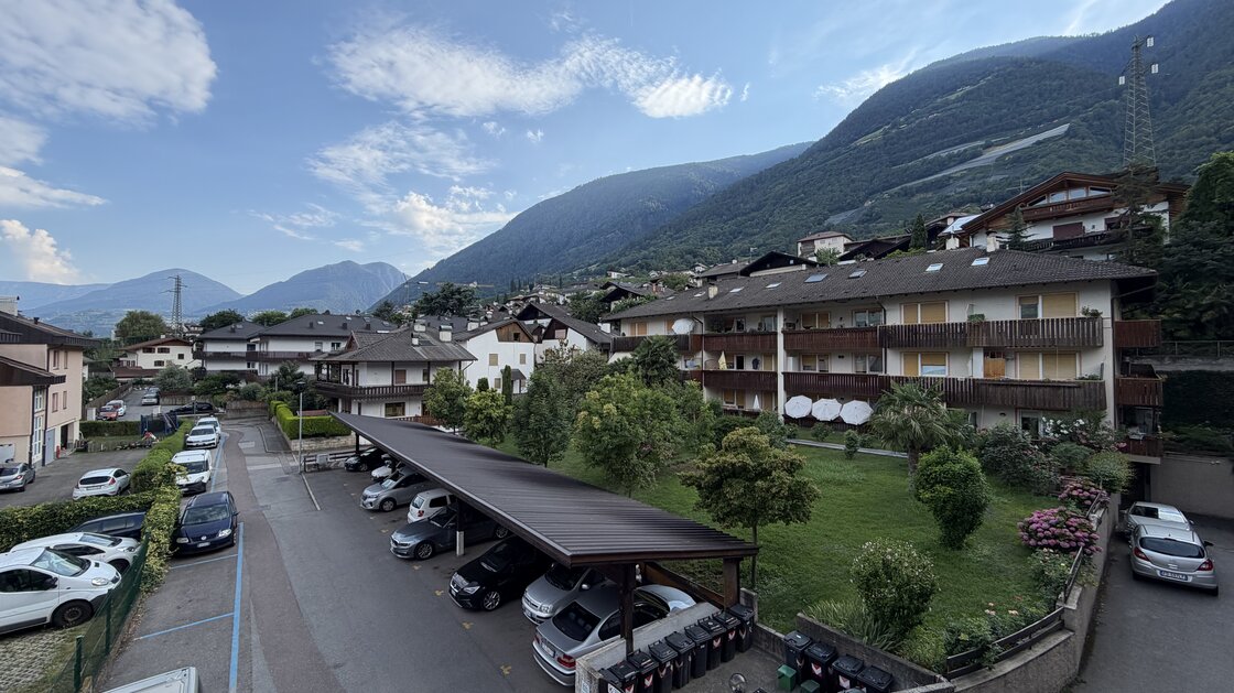 Monolocale con balcone, cantina e posto auto