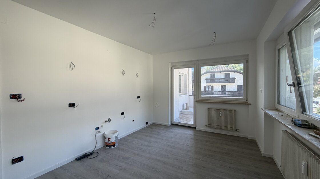 Trilocale ristrutturato a nuovo con terrazza e balcone
