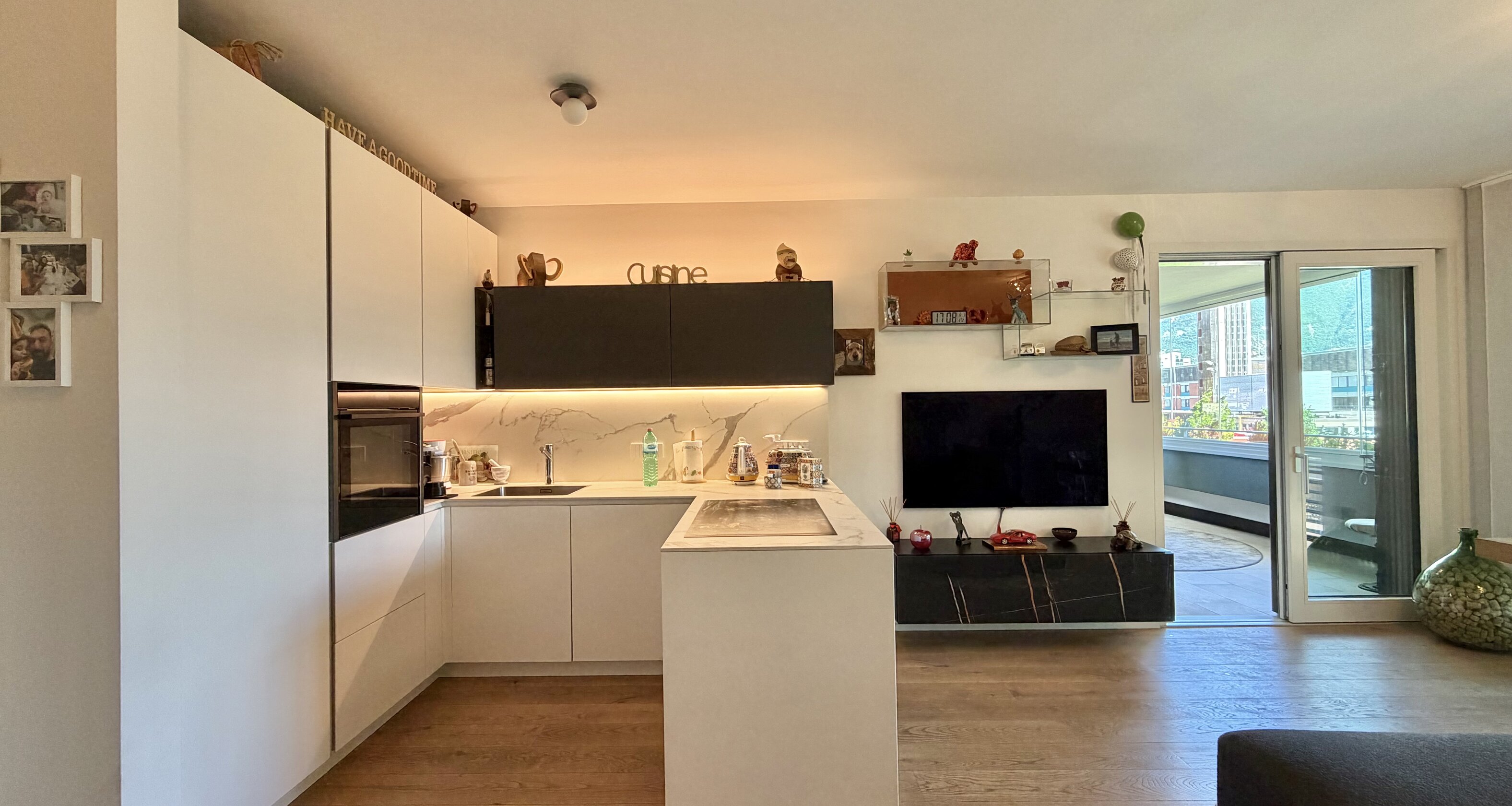 Moderno bilocale con ampia veranda, cantina e garage