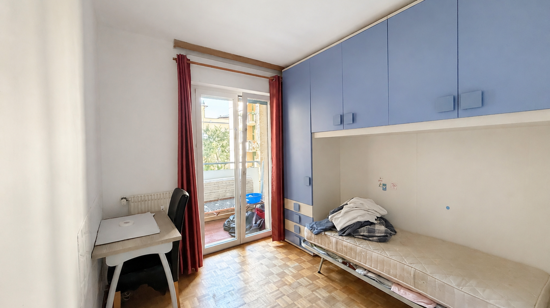 Großzügige Vierzimmerwohnung mit zwei Balkonen in ruhiger Lage