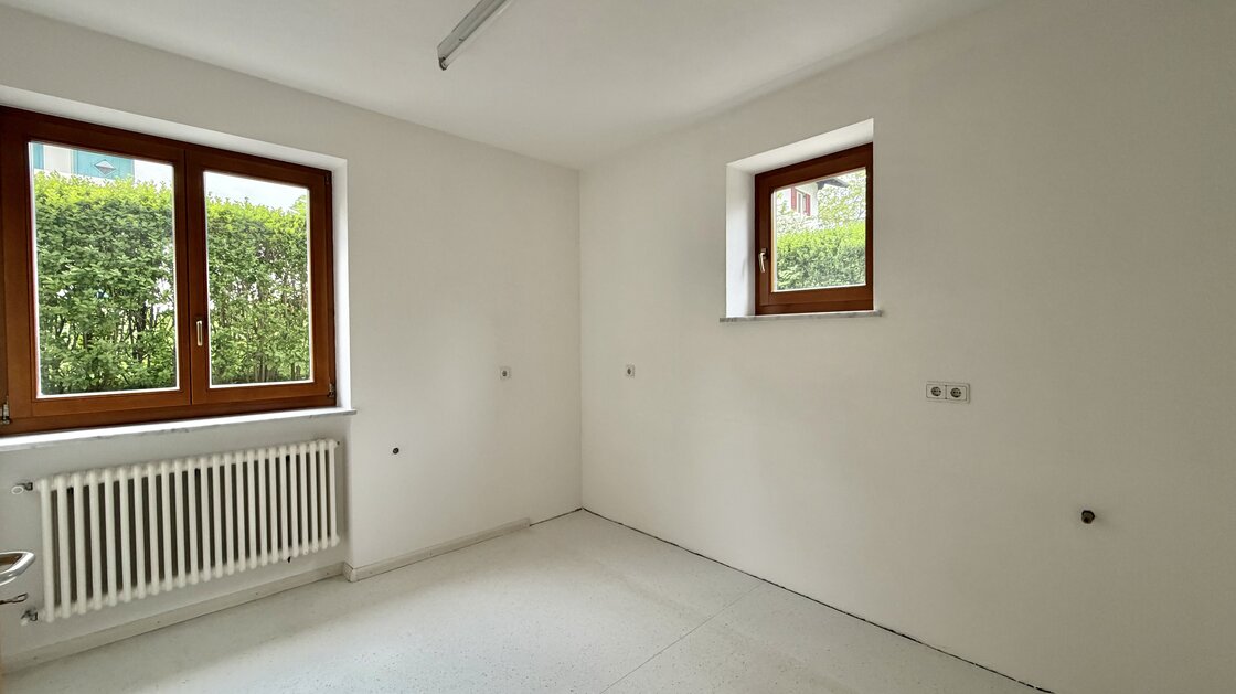 Großes Gewerbelokal / Büro / Praxis in Bestlage