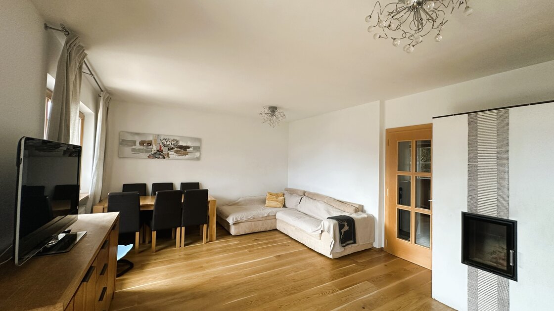 Casa con vista panoramica e giardino privato