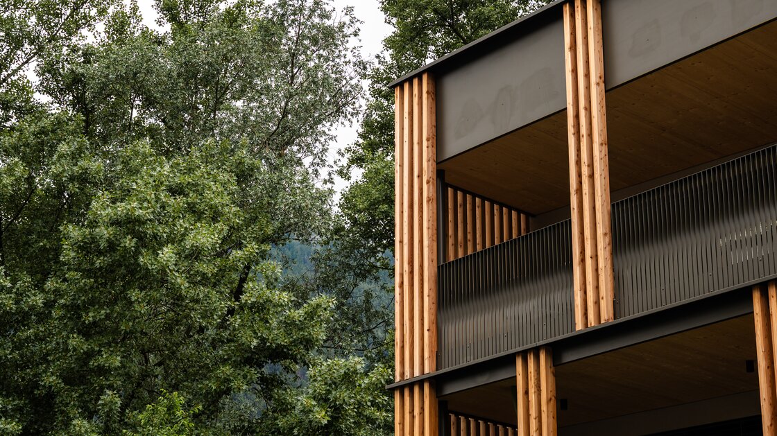 W103: Nuovo quadrilocale spazioso con giardino privato