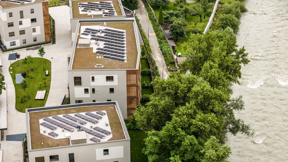 W103: Nuovo quadrilocale spazioso con giardino privato
