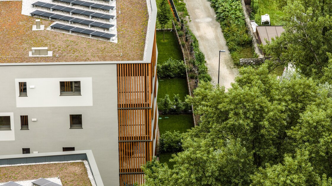 W103: Nuovo quadrilocale spazioso con giardino privato