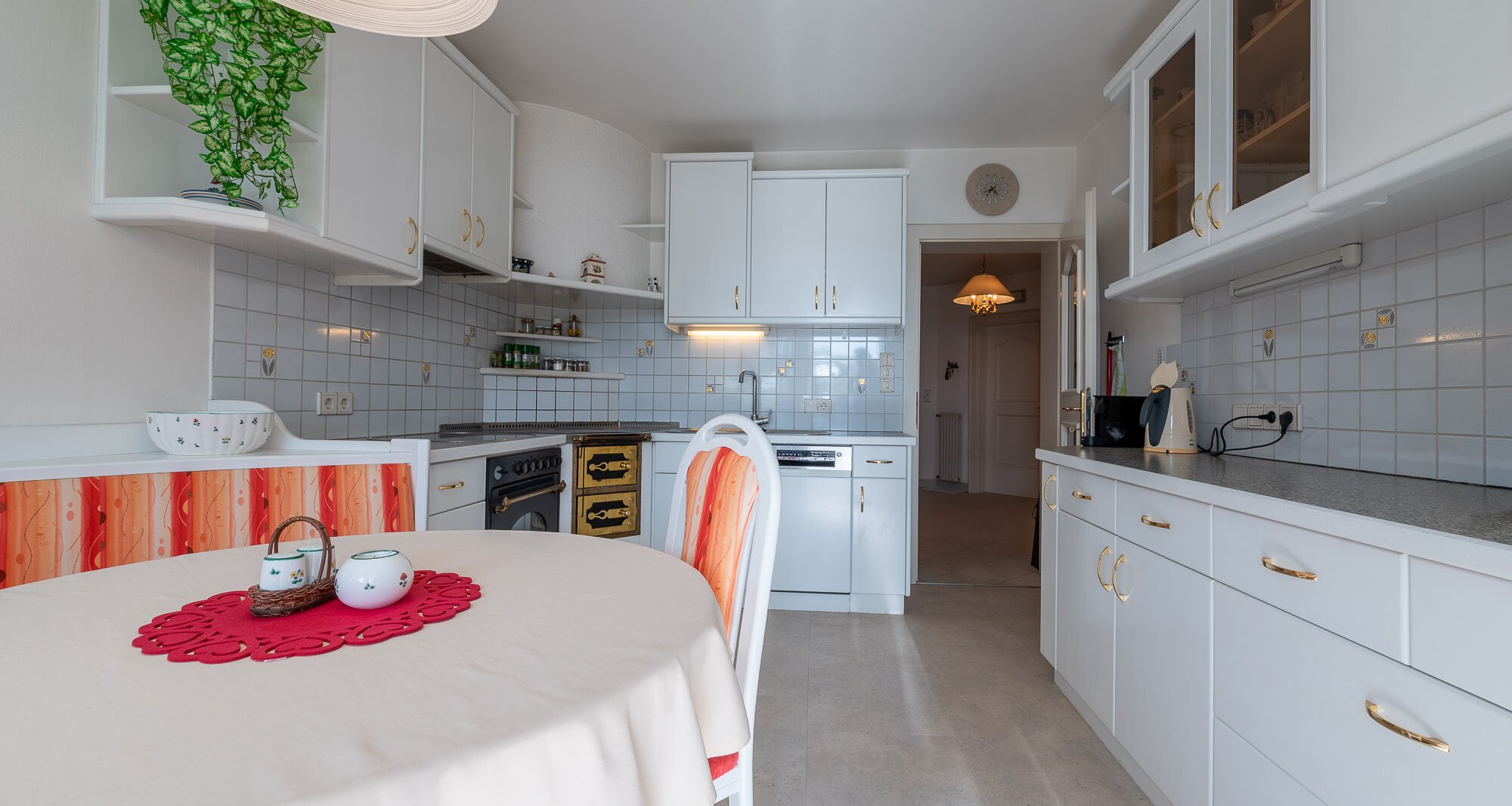 Sunny terraced house with charm and an alpine living feel