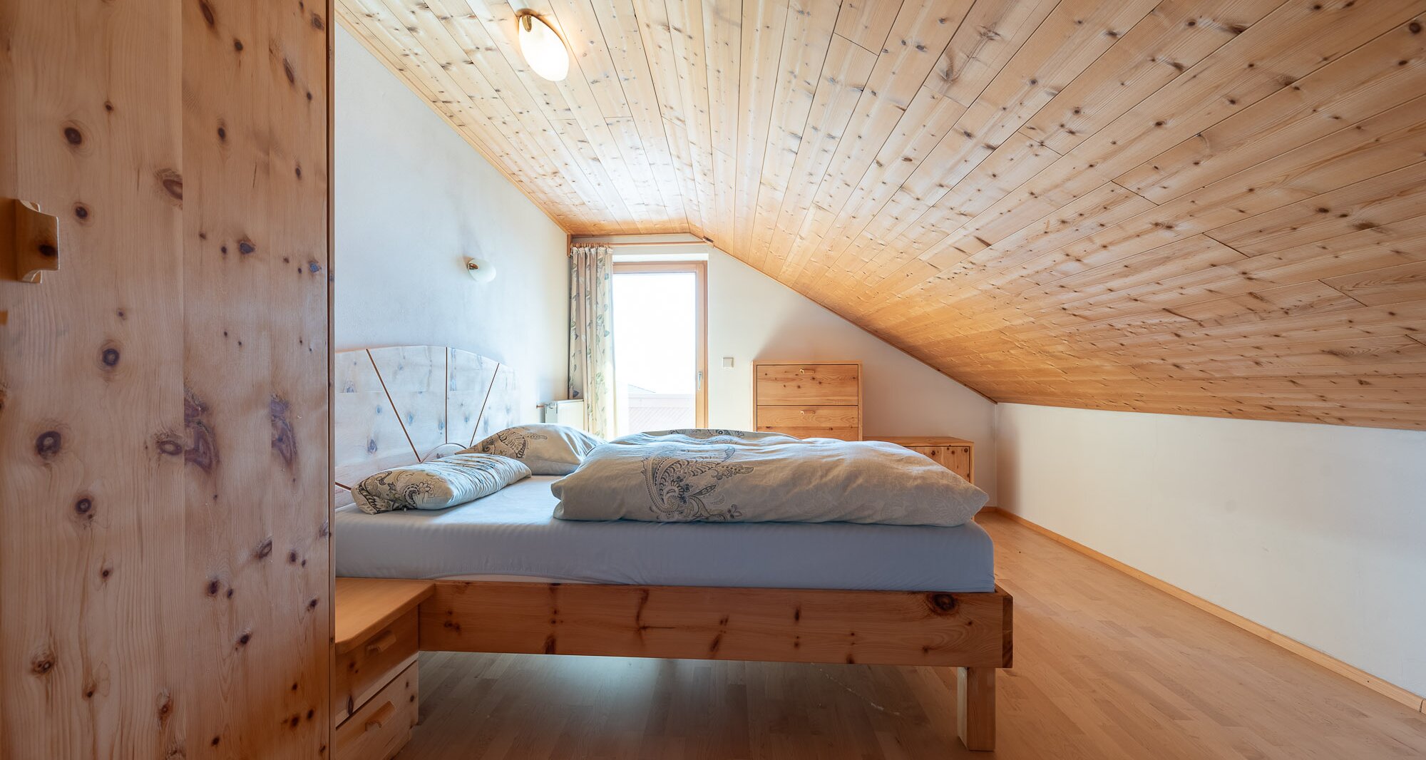 Sunny terraced house with charm and an alpine living feel