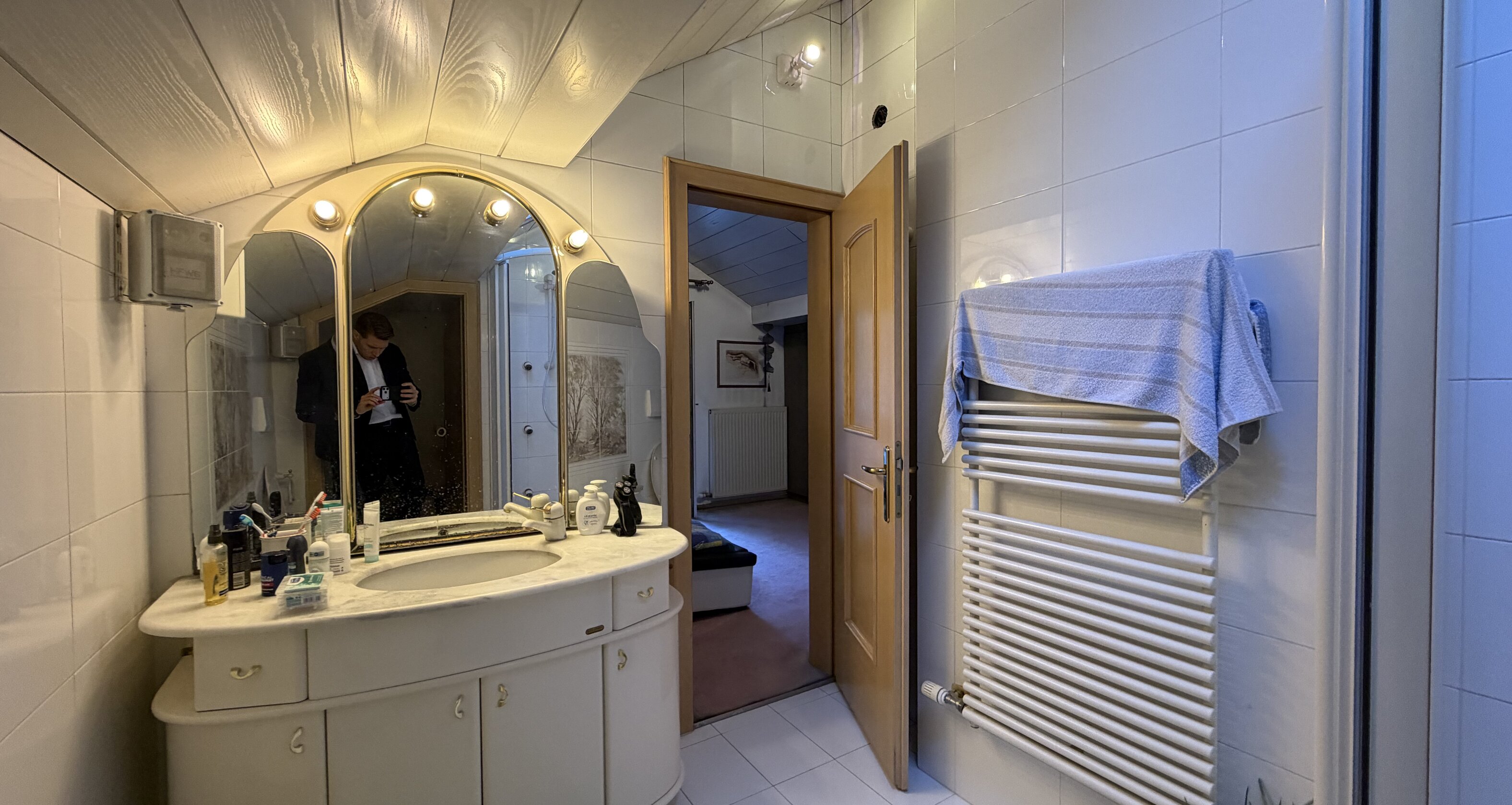 Detached house with private garden – renovation project with potential