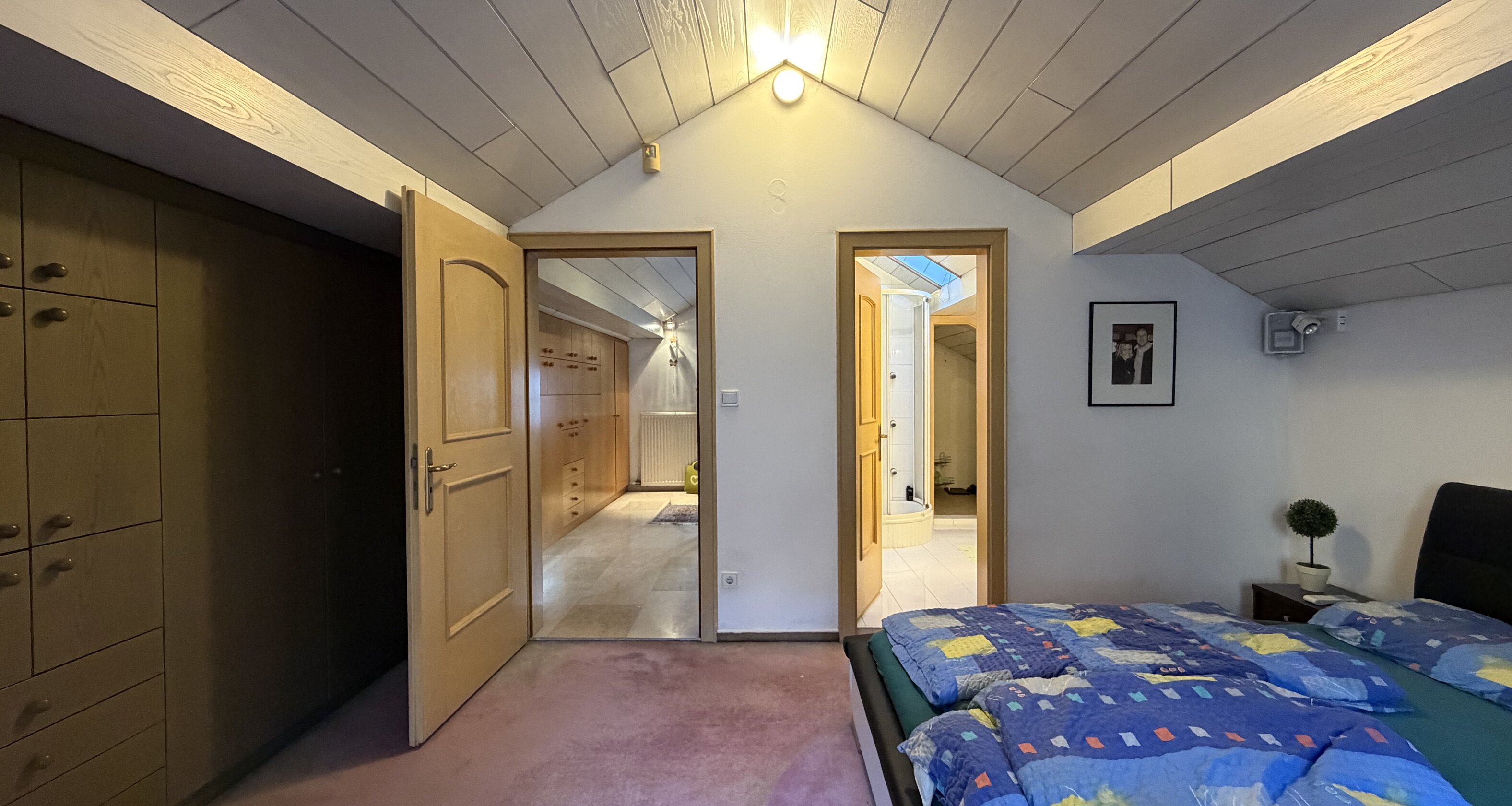 Detached house with private garden – renovation project with potential