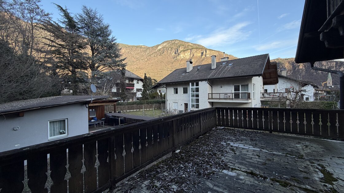 Detached house with private garden – renovation project with potential