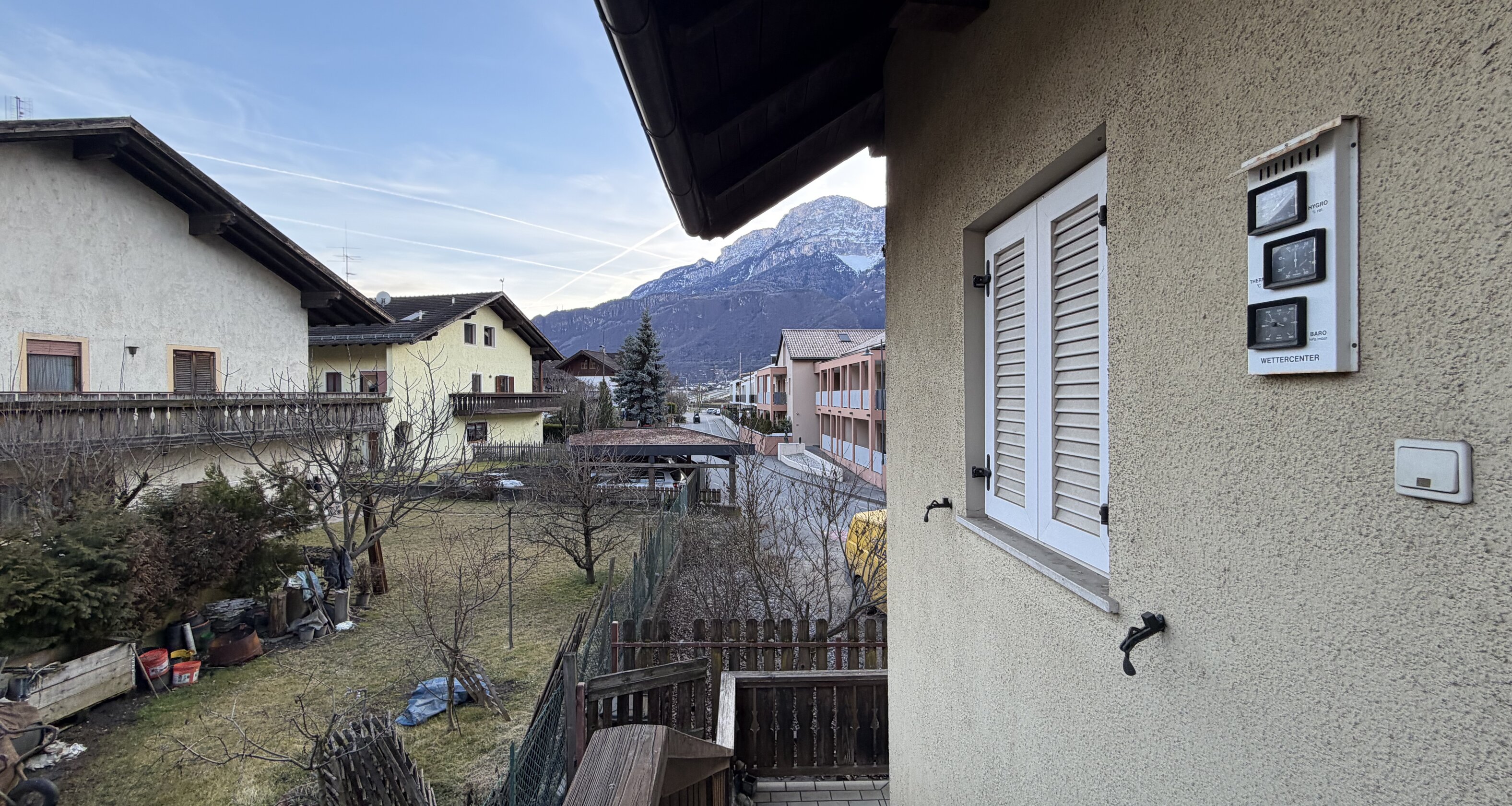 Detached house with private garden – renovation project with potential