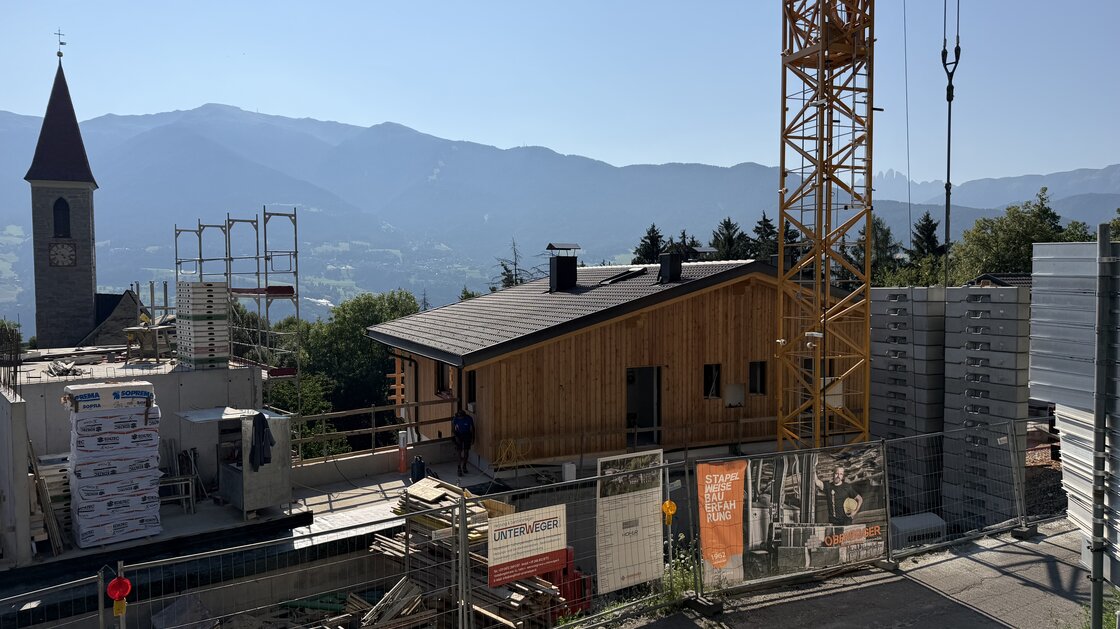 Neue Haushälfte in Panoramalage