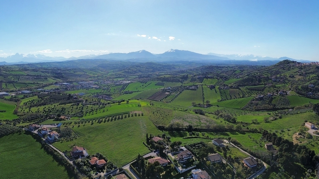 Terreno edificabile in posizione panoramica da sogno in Abruzzo
