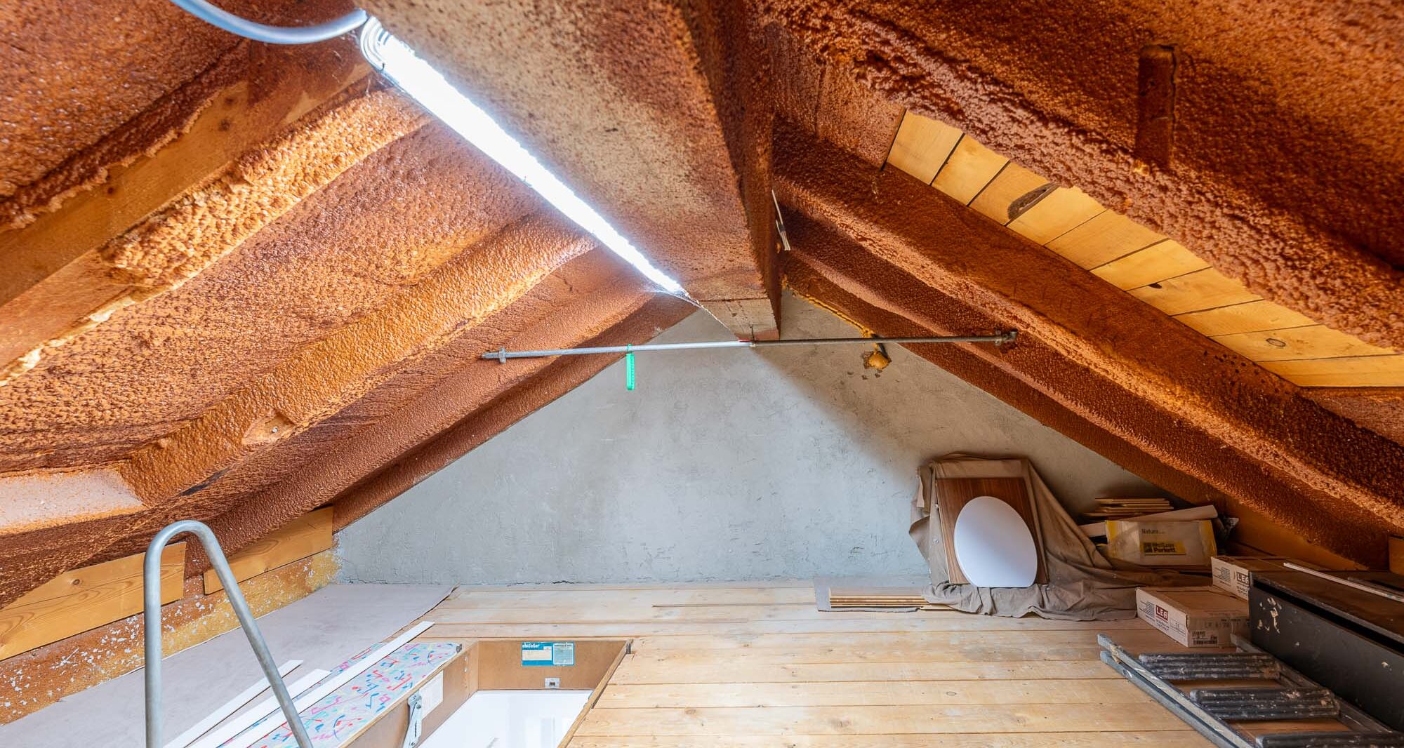 Exclusive attic apartment with terrace and stunning views, prime