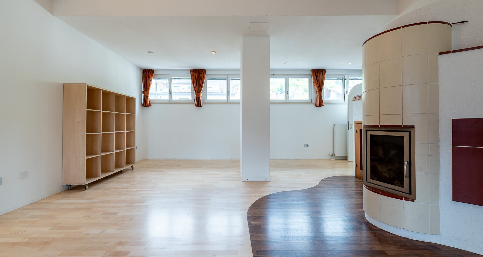 Exclusive attic apartment with terrace and stunning views, prime