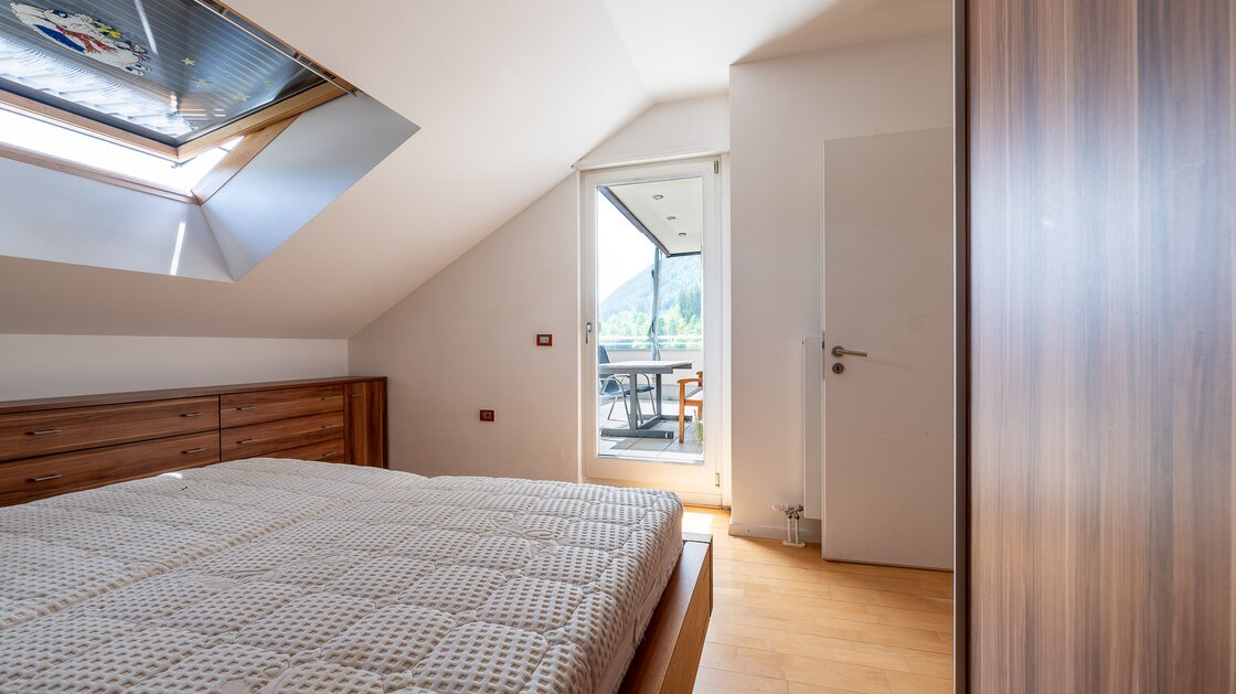 Esclusivo attico con terrazza e vista panoramica in posizione privilegiata