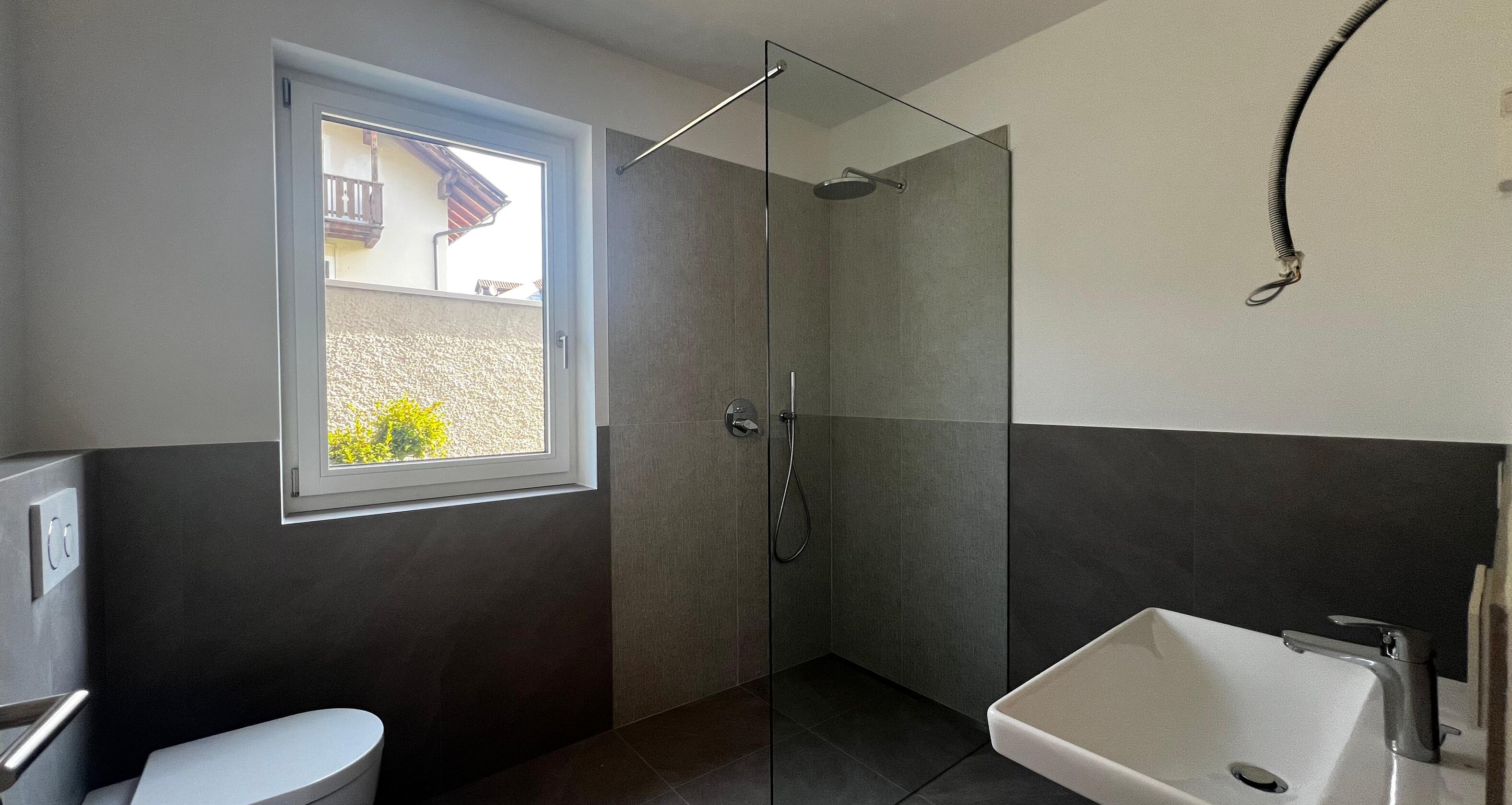 Neue Dreizimmerwohnung mit zwei Terrassen