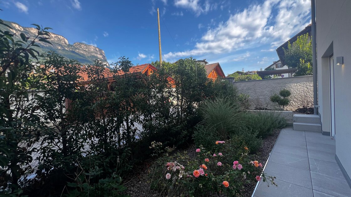 Neue Dreizimmerwohnung mit zwei Terrassen