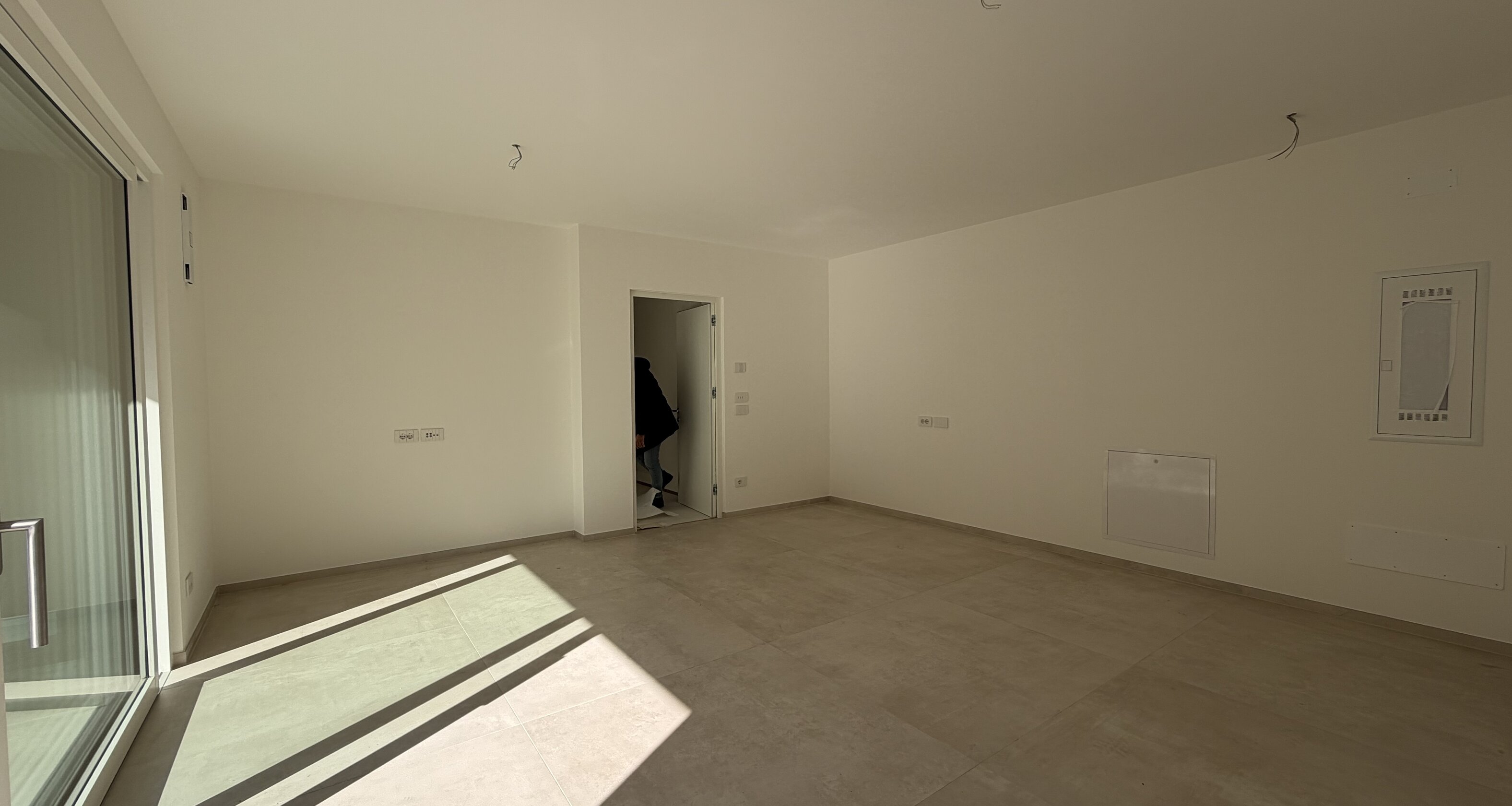 W12 - Nuovo trilocale con due terrazze e balcone, piano terzo