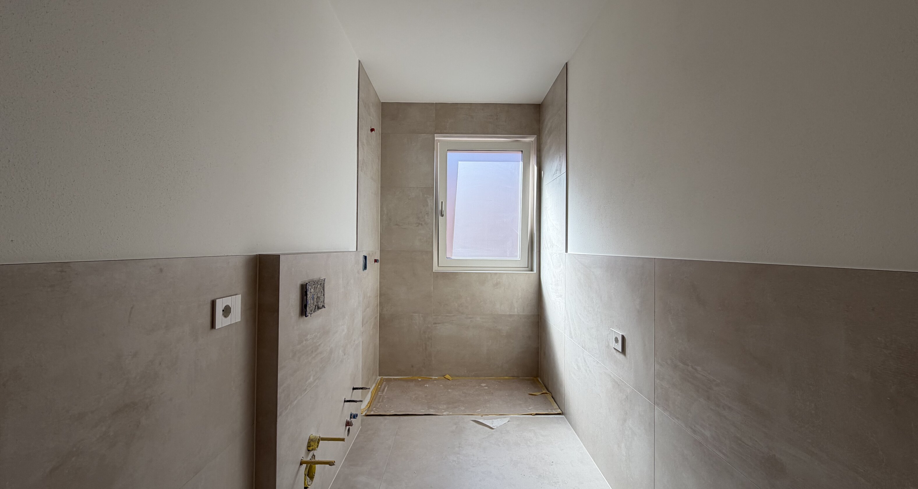 W12 - Nuovo trilocale con due terrazze e balcone, piano terzo
