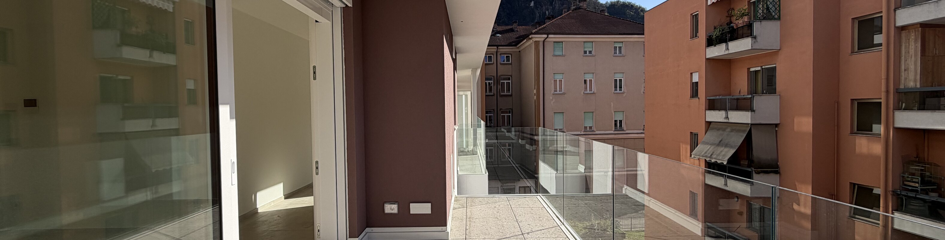 W12 - Nuovo trilocale con due terrazze e balcone, piano terzo