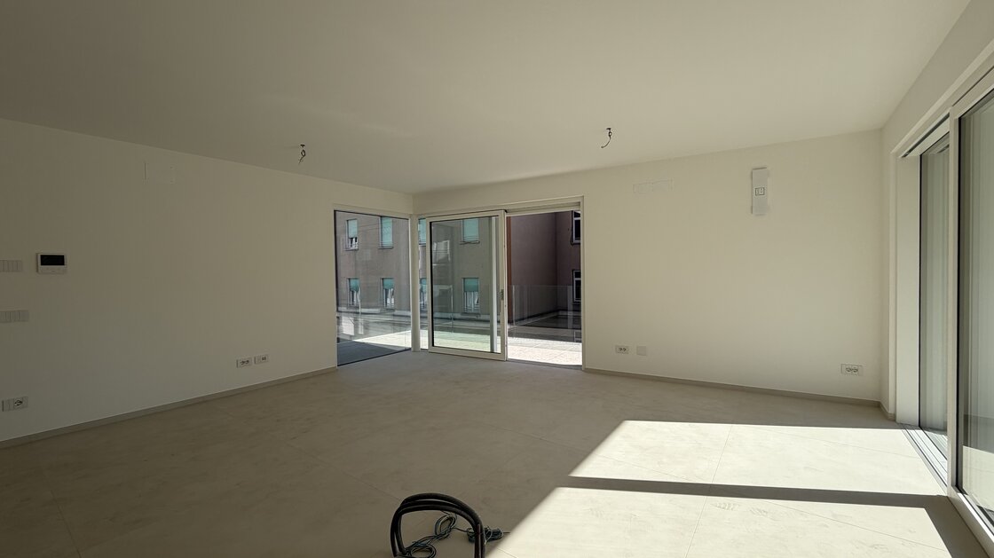 W14 - Nuovo, bellissimo trilocale con ampia terrazza