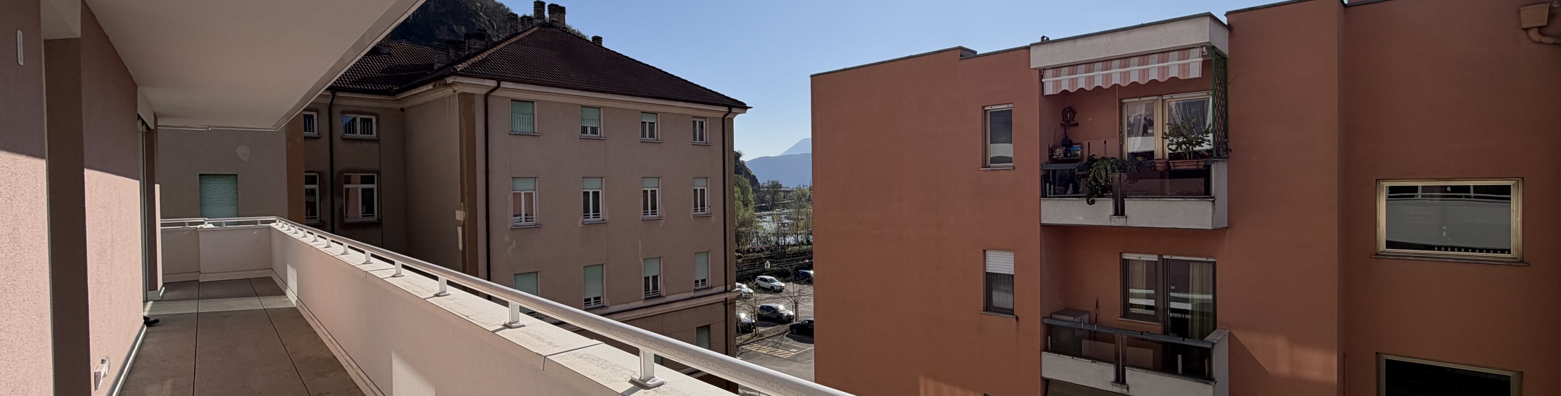 W16 - Nuovo trilocale spazioso con ampia terrazza al quarto piano